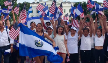 Diáspora salvadoreña aprueba la reelección presidencial