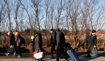 Europa recibe refugiados ucranianos mientras que a otros no