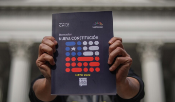 Chilenos rechazan la nueva Constitución