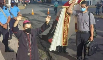 Dictadura de Nicaragua somete a la iglesia y a la prensa